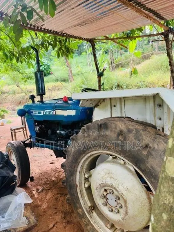 Ford Tractor 1979