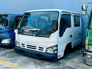 Isuzu ELF Wide Crew Cab Cabin