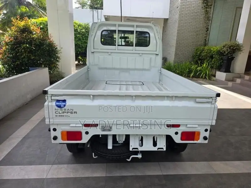 Nissan Clipper Carry 2024