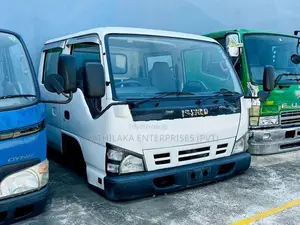 Isuzu ELF Wide Crew Cab Cabin
