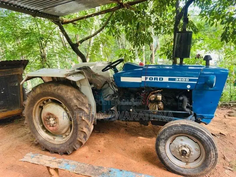 Ford Tractor 1979