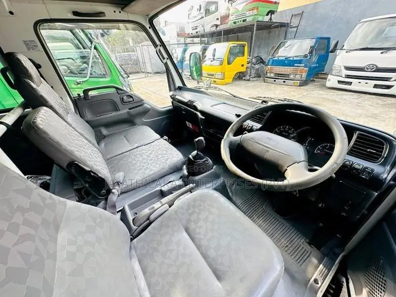 Isuzu ELF Wide Crew Cab Cabin