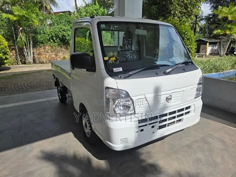 Nissan Clipper Carry 2024