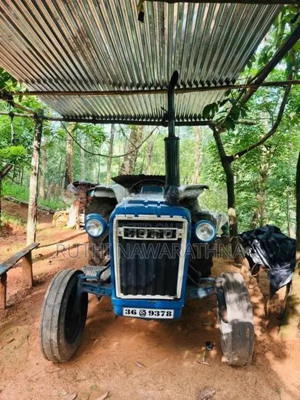 Ford Tractor 1979