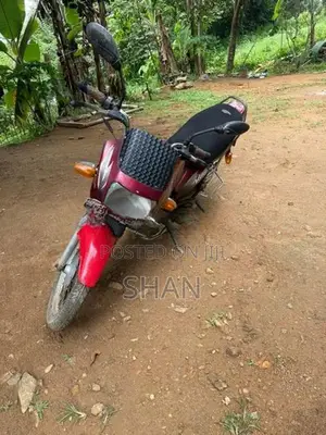 TVS Victor 2003