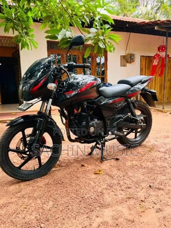 Bajaj Pulsar 180 2011