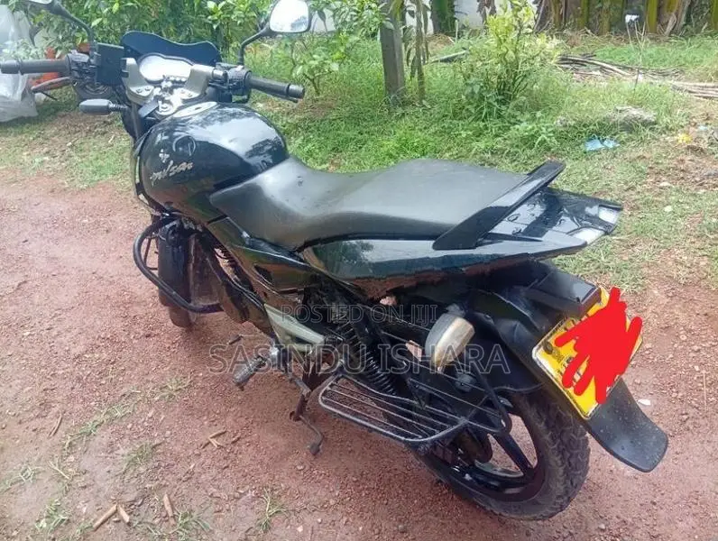 Bajaj Pulsar 150 2010