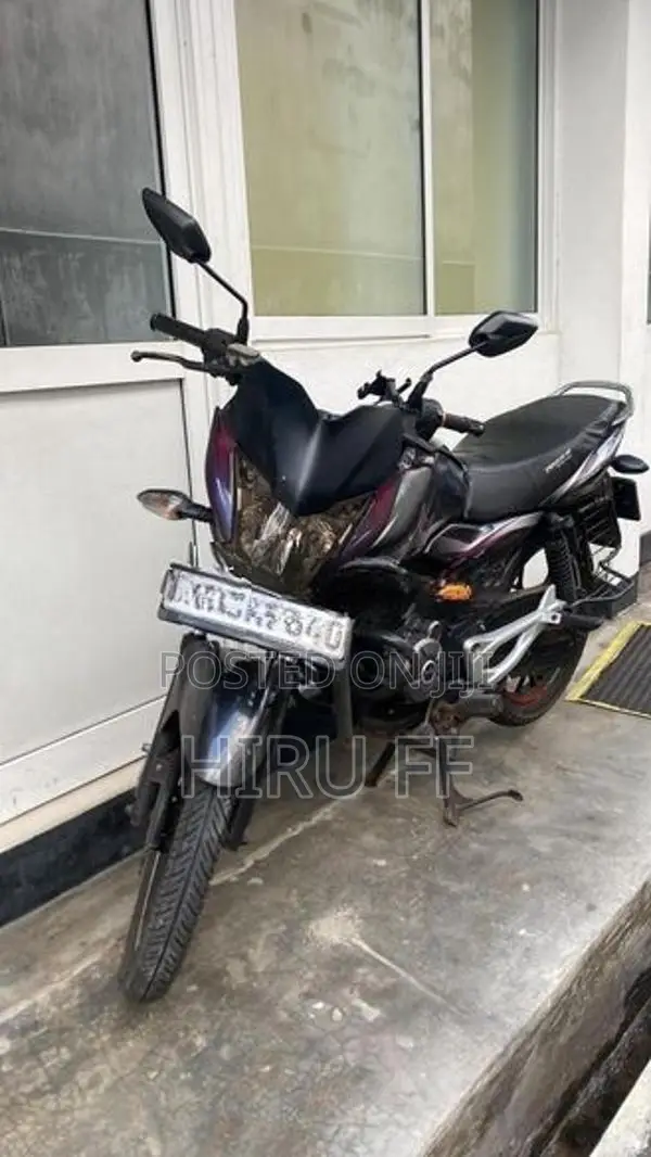 Bajaj Discover 125 125m 2015