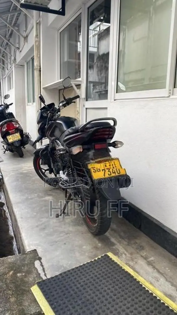 Bajaj Discover 125 125m 2015