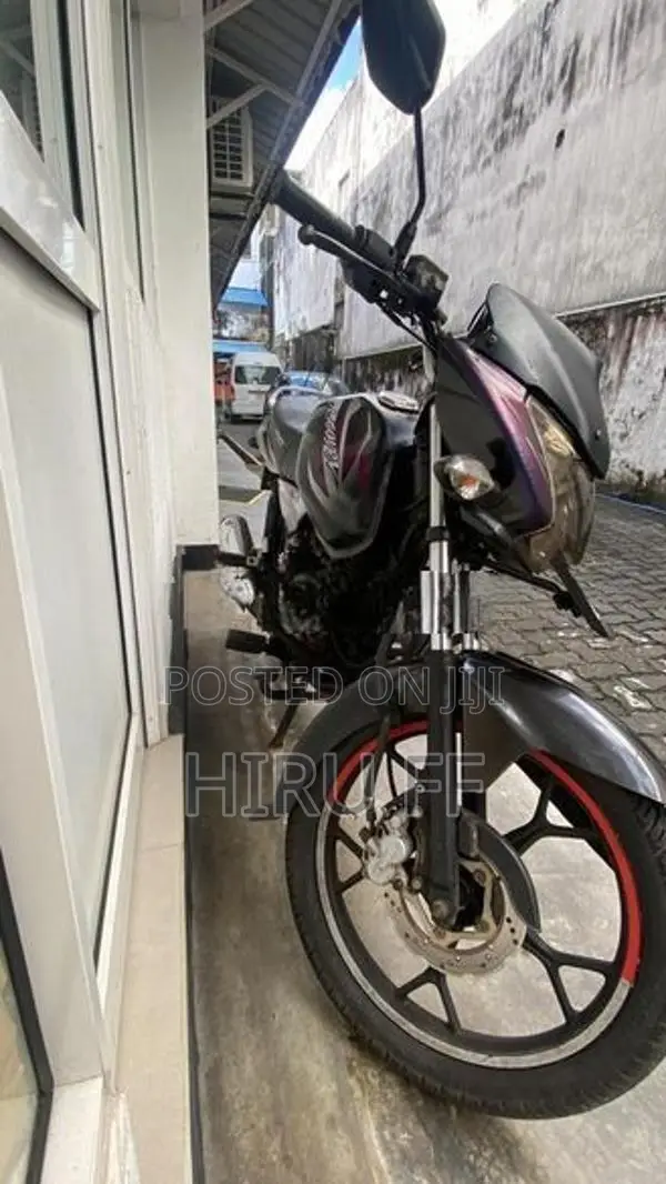 Bajaj Discover 125 125m 2015