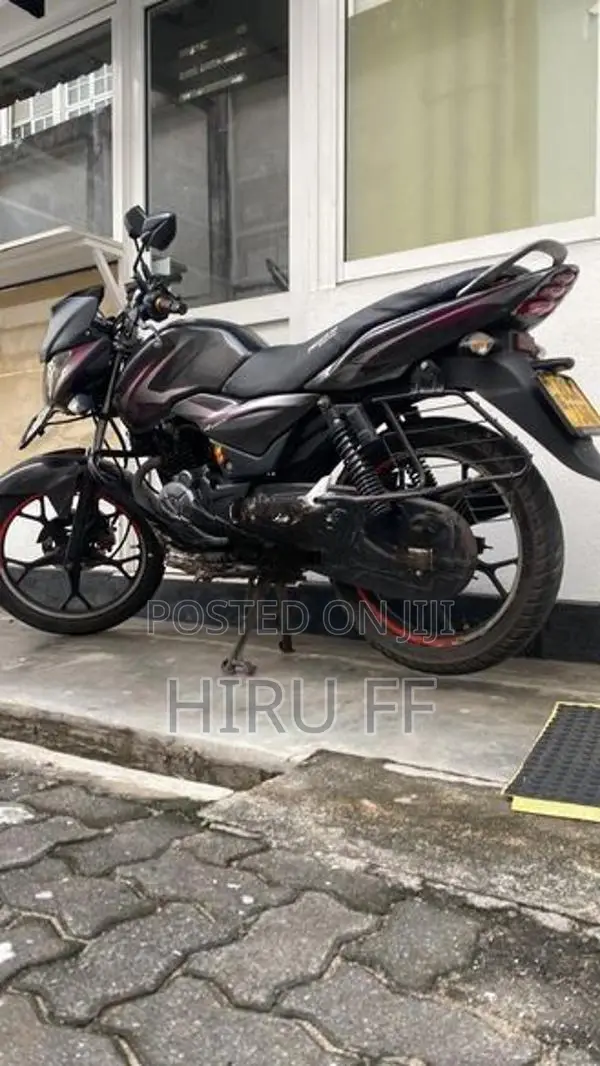 Bajaj Discover 125 125m 2015