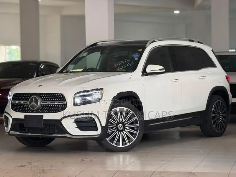 Mercedes Benz GLB Premium Plus AMG 2025
