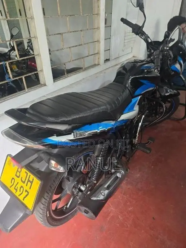 Bajaj Discover 125 2025