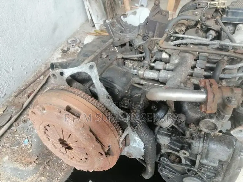 Nissan Vannet Lion Face - Common rail engine with all related assosari