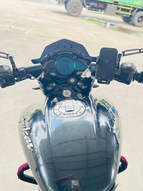 Bajaj Pulsar NS200 2018
