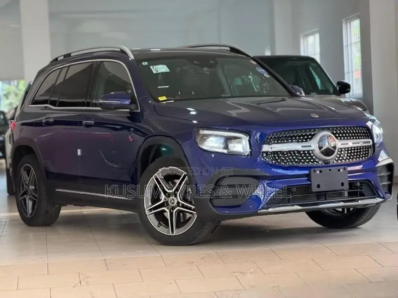 Mercedes Benz GLB Premium Plus AMG 2024