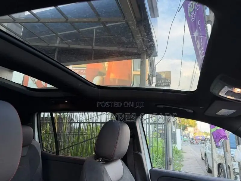 Mercedes Benz GLB Premium Plus AMG 2025