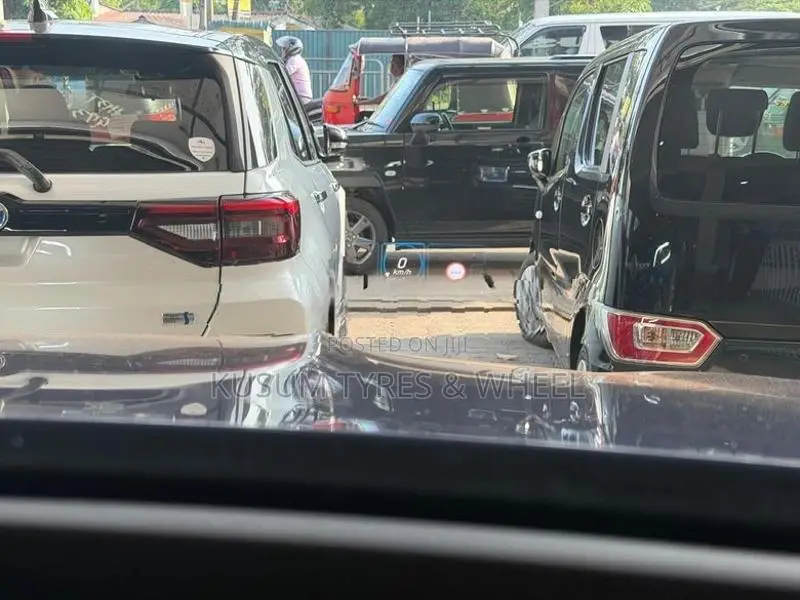 Mercedes Benz GLB Premium Plus AMG 2024