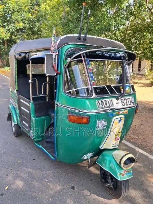 Bajaj RE 2 stroke 2004
