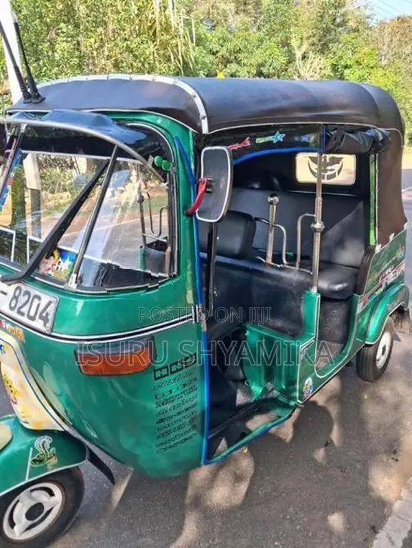 Bajaj RE 2 stroke 2004