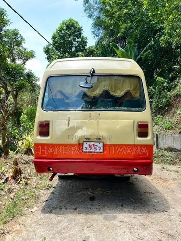 Isuzu Journey 1984