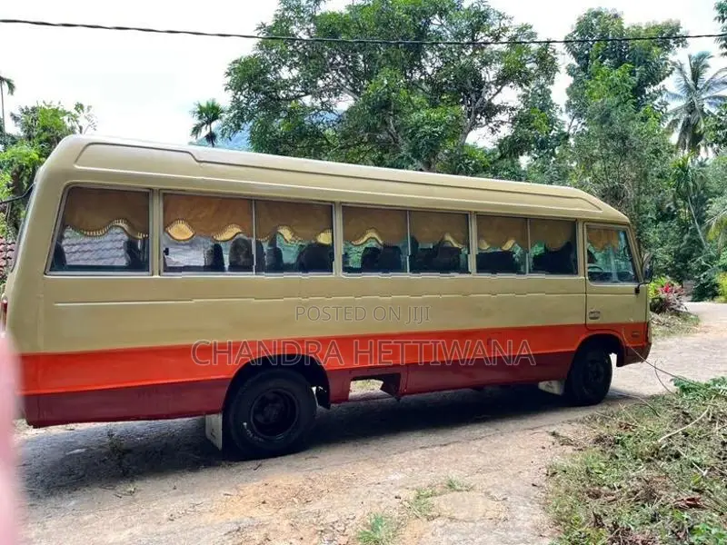 Isuzu Journey 1984