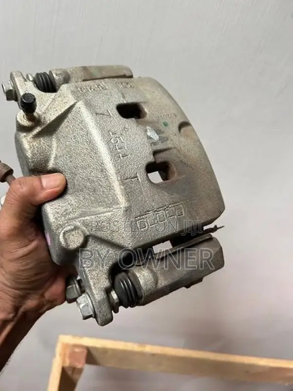 X Trail T 32 Break Caliper -Used