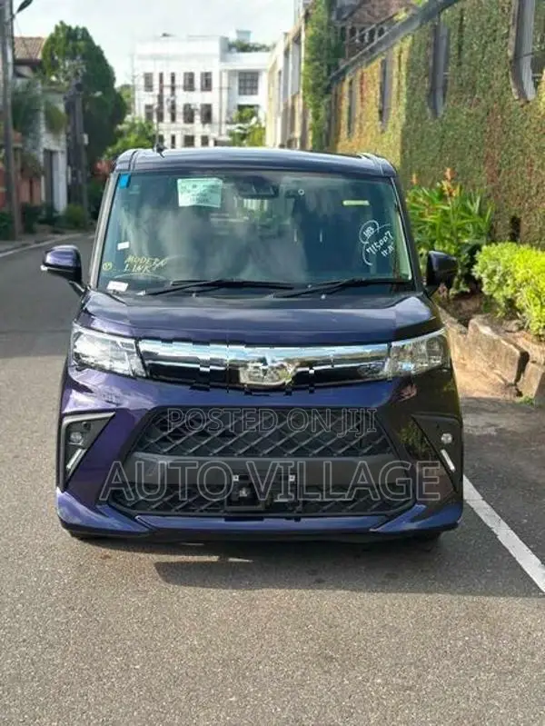 Toyota Roomy Custom GT Turbo 2025