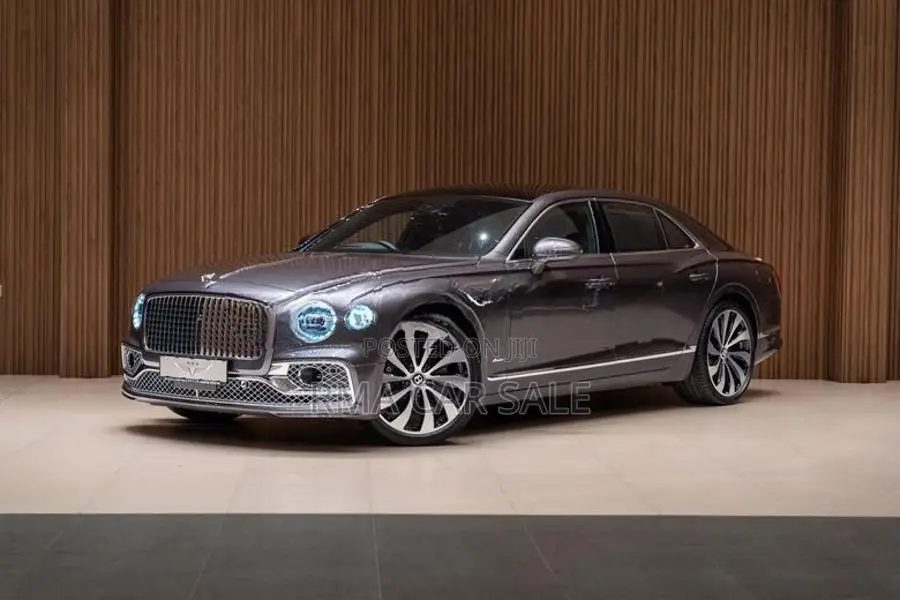 Bentley Flying Spur Azure 2024