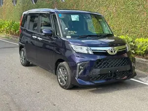 Toyota Roomy Custom GT Turbo 2025