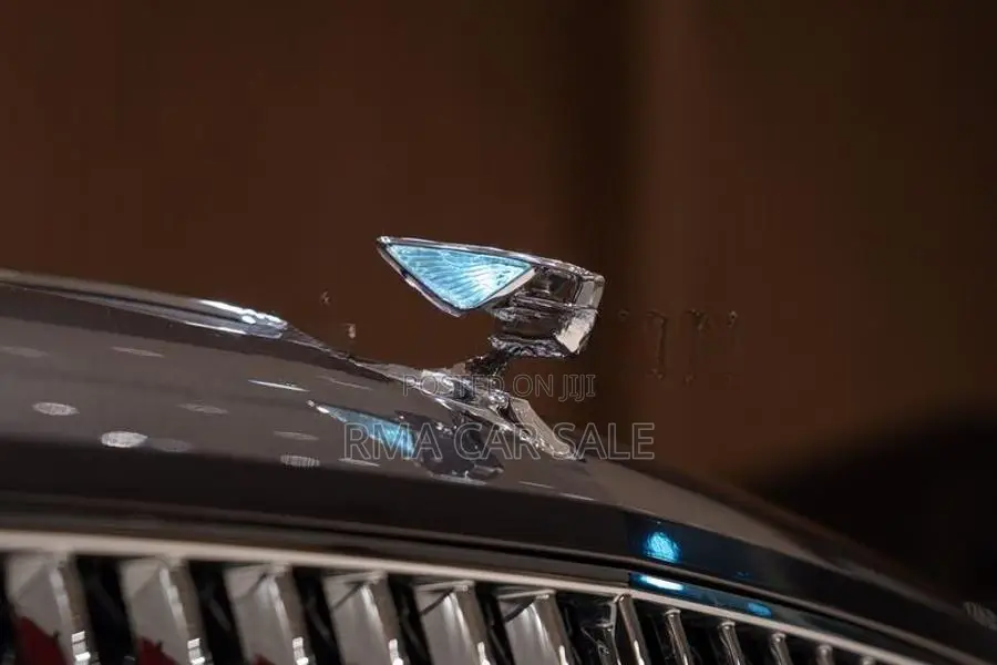 Bentley Flying Spur Azure 2024
