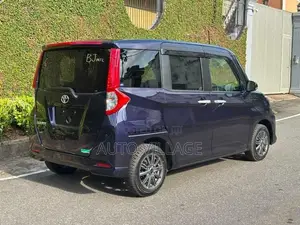 Toyota Roomy Custom GT Turbo 2025