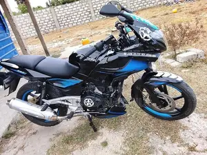 Bajaj Pulsar 220F 2010