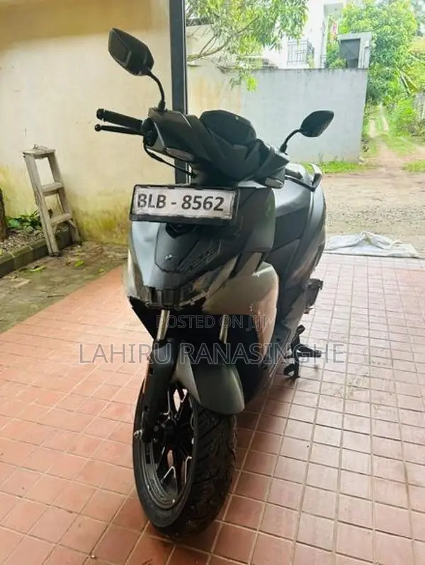 Hero XOOM 125R 2026