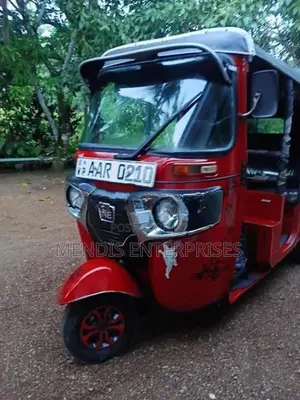 Bajaj RE 2014