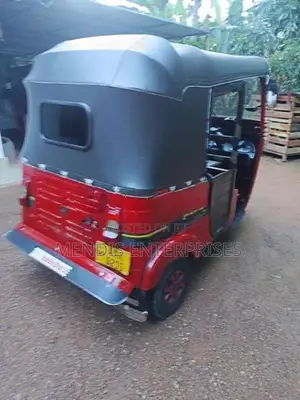 Bajaj RE 2014