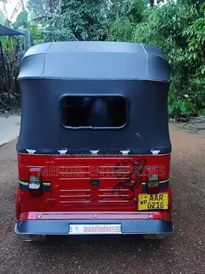 Bajaj RE 2014