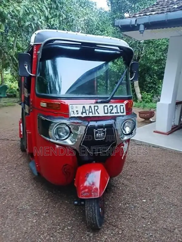 Bajaj RE 2014
