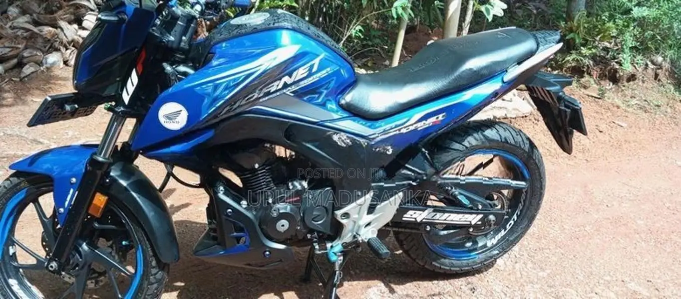 Honda CB Hornet 2016