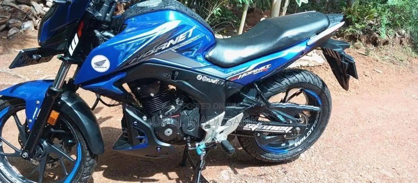Honda CB Hornet 2016