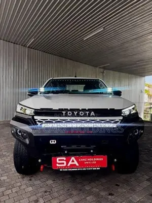 Toyota Hilux Travo Overland Plus 2026
