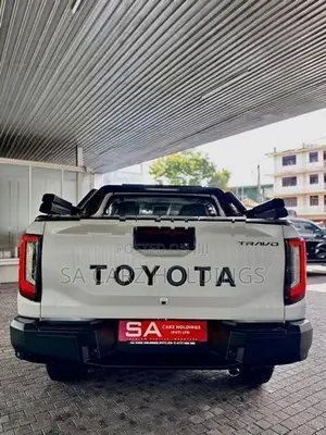 Toyota Hilux Travo Overland Plus 2026