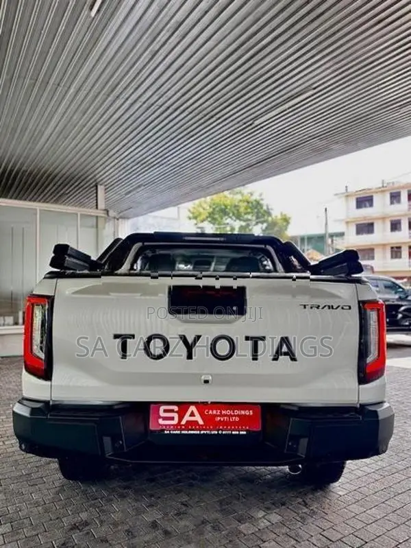 Toyota Hilux Travo Overland Plus 2026