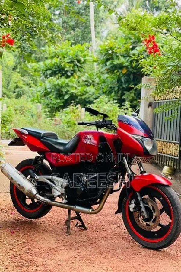 Bajaj Pulsar 200 2009