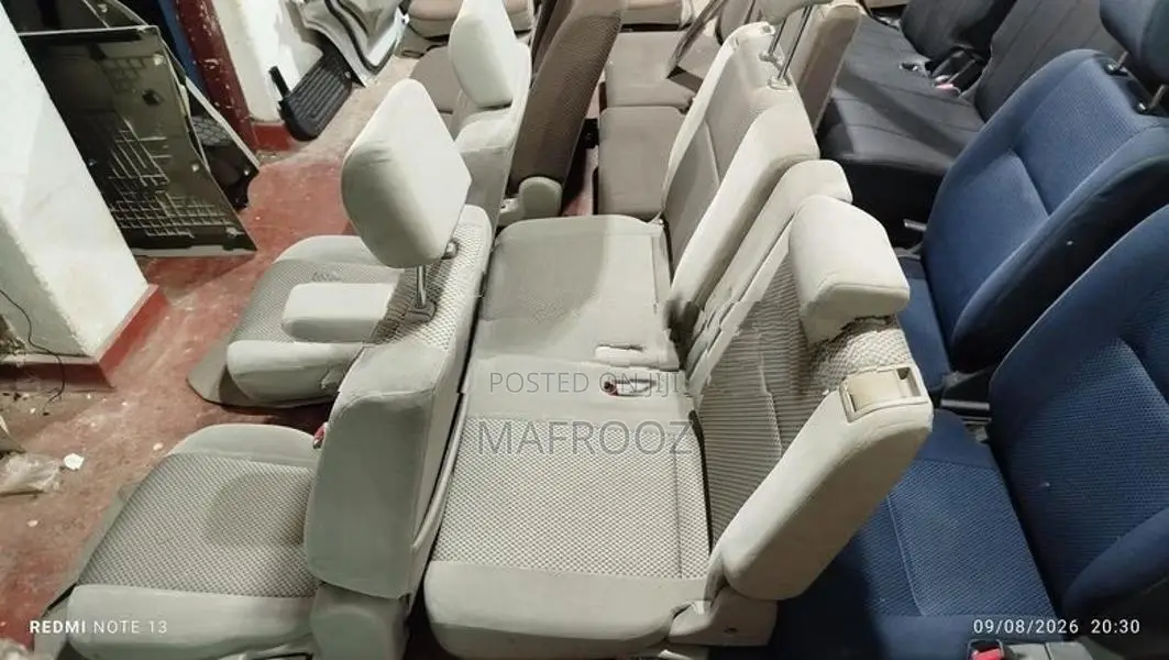 Suzuki Every Seat Set