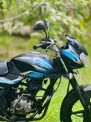 Bajaj Discover 2012