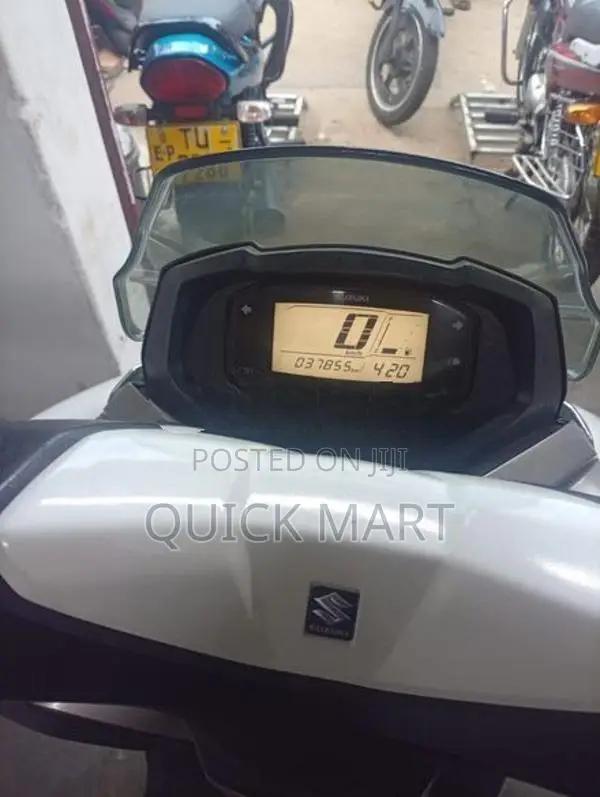 Suzuki Burgman 2019