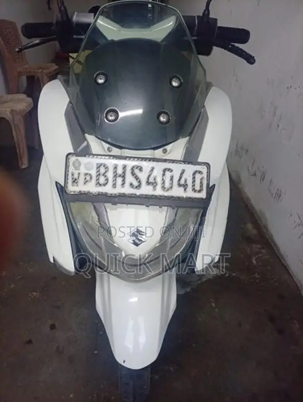 Suzuki Burgman 2019