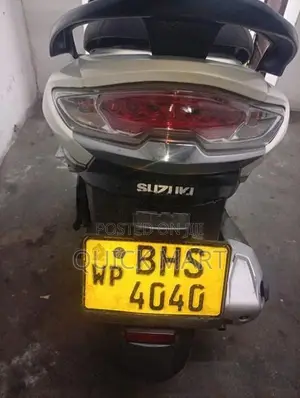 Suzuki Burgman 2019
