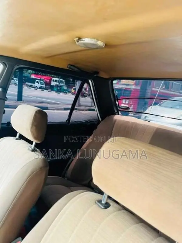 Nissan Sunny Ex Saloon 1989